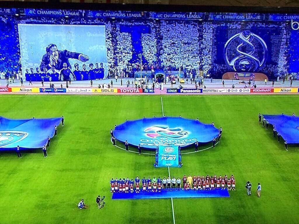 _Rgitk's tweet photo. معلومة :
أول نادي عمل التيڤو على كامل الملعب في
السعودية هو نادي #الهلال ...

لنا الأولويات دائماً .. ولهم تقليدنا .. http://t.co/UzGsWDQ3gt