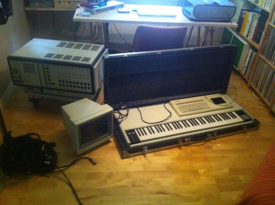 erconomics's tweet photo. #fairlight #cmi3 unboxed! http://t.co/2IJaWgpsHK