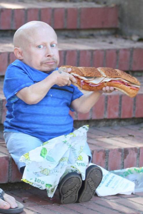shaynasammy07's tweet photo. "You can always take a foot long. No matter how small you are." http://t.co/hVx5IeycST