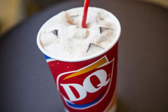 Forbes's tweet photo. Dairy Queen will remove all soda products from kids menus by Sept. 1, 2015: http://t.co/l2oE8aWA2D http://t.co/JF1FFcJYK7