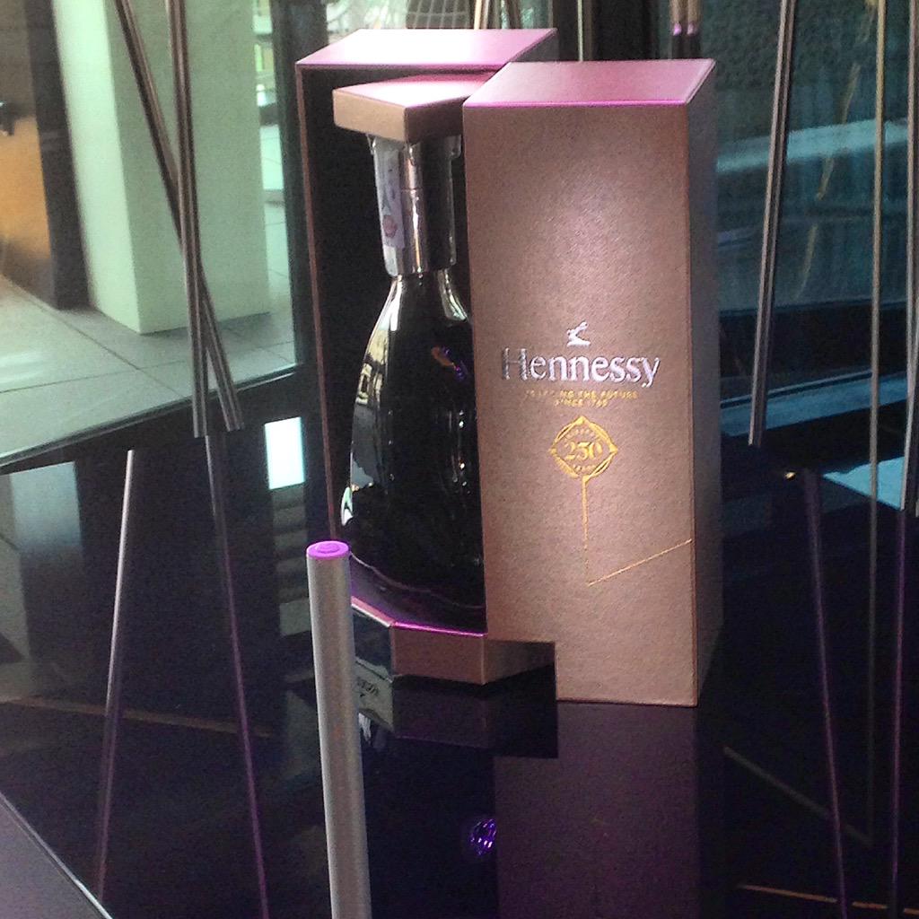 Hennessy celebrates his 250th anniversary with a special and unique bland #Hennessy #Cognac #heritage #TimeBarrel