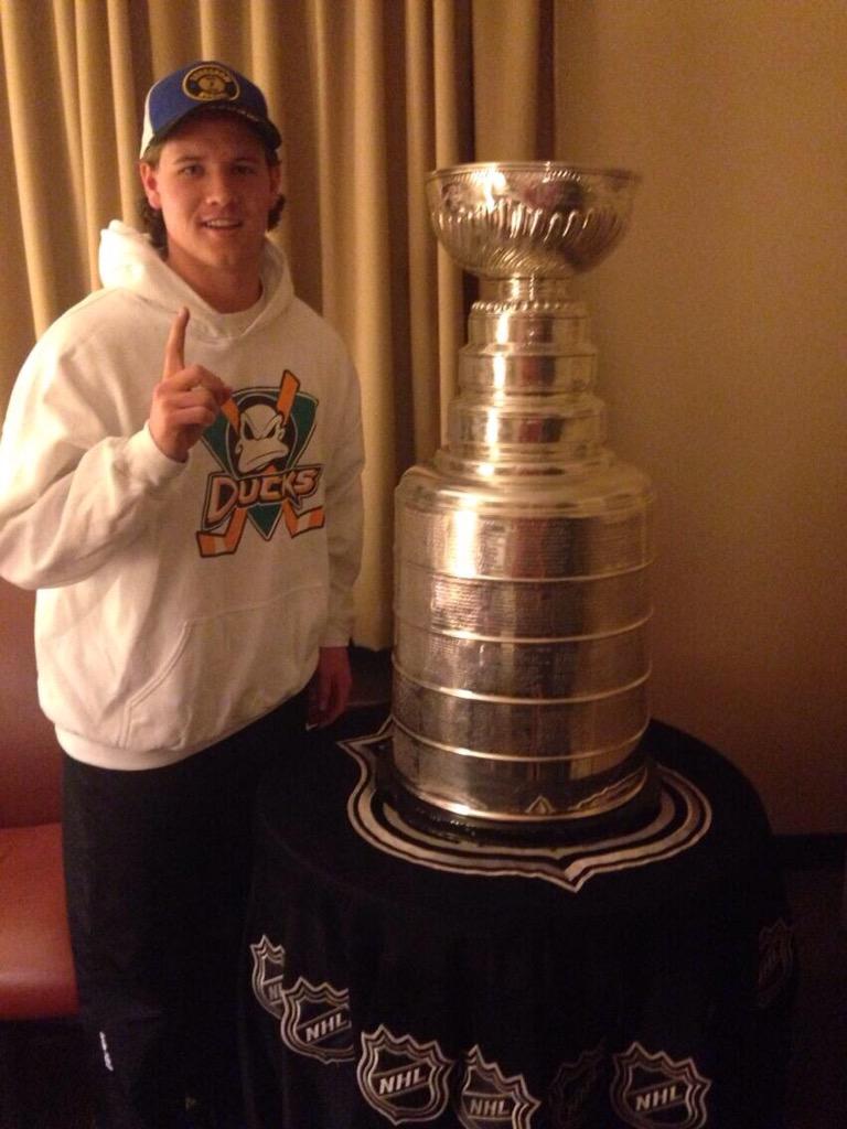 TheDosh21's tweet photo. Happy Birthday to this friggin beauty. Love you buddy ❤️ have a great birthday man. http://t.co/43LSpZVBJ9