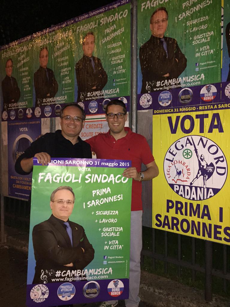 FagioliSindaco's tweet photo. C'è chi parla e c'è chi lavora! #FAGIOLISINDACO @LegaNordSaronn http://t.co/h2Q94F4jFb