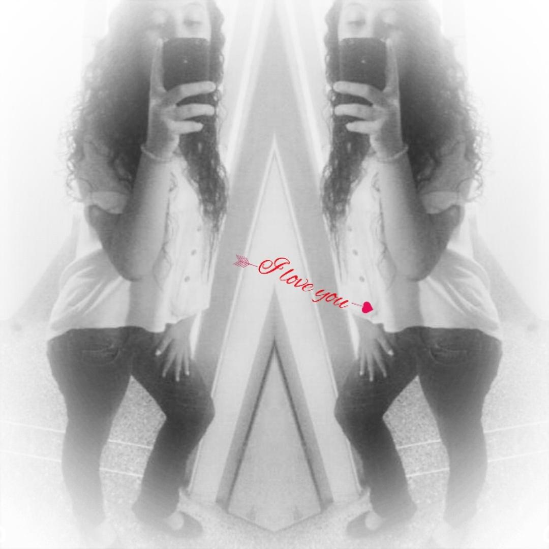 FerrerBritnny's tweet photo. #Selfii Buenasss ;$ http://t.co/hu2o9X969F