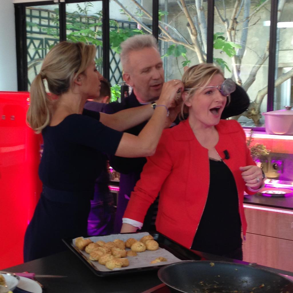 Embedded image permalink