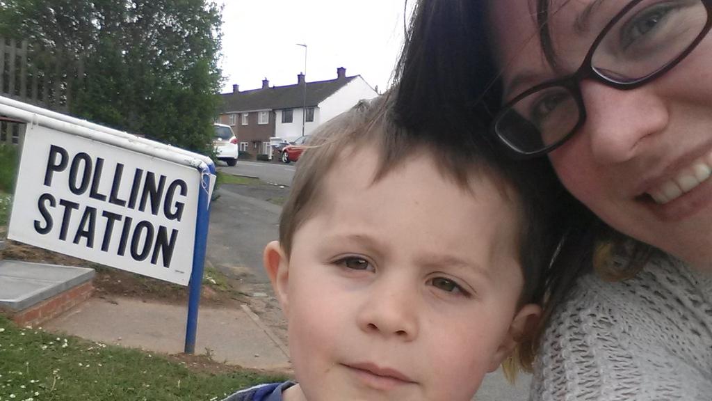 onmy9thlife's tweet photo. We did it!! Have you?? #Voteagraph #GE2015 http://t.co/DN2b2tk8cA