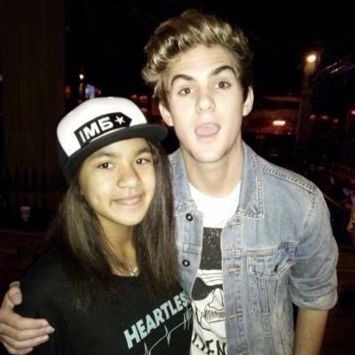 5ermania's tweet photo. Heyy today is Lena's ( @5ertopia ) birthday!! Can you wish her a happy birthday!? PLEASE!!!!🙏🏻🙏🏻 @IM5band #IM5totheUK http://t.co/OhCObQ0zNu