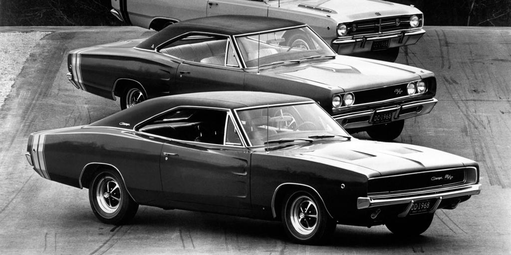 Dodge's tweet photo. The only time this pack plays nice is when they’re parked. #TBT #DodgeBrothers http://t.co/We860HSdDV