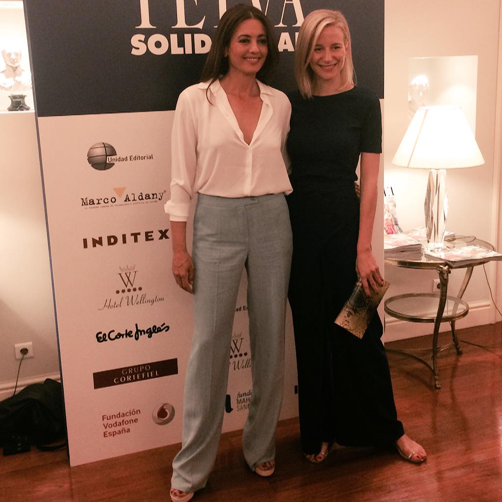 telva's tweet photo. Ya estamos en el @HotelWellington con #JoséToledo y @marialeonstyle en los Premios #TELVAsolidaridad http://t.co/7hcEBjgYaU
