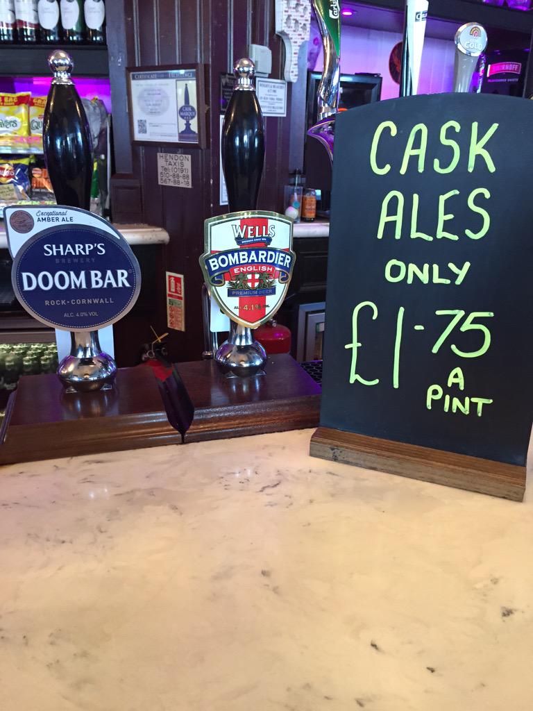 YatesSunderland's tweet photo. Come try our cask ales for £1.75 a pint! http://t.co/hydzEJxbRu