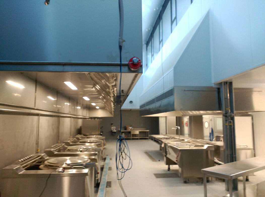 Últimas fotos del montaje de la cocina del nuevo Hospital de Vigo
facebook.com/altexcampanas
Visita nuestro Facebook