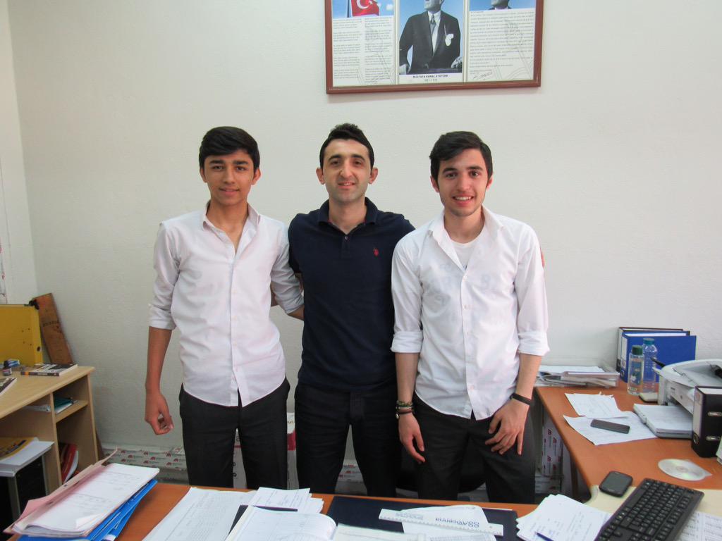 ibrahimturhanal's tweet photo. Geleneksel veda fotoğrafları başladı :) http://t.co/cWBTMwV0j2