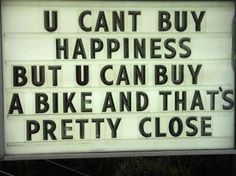 CycleToronto's tweet photo. @RespectTO Here's to the better way #biketo http://t.co/pN5iffSyXu