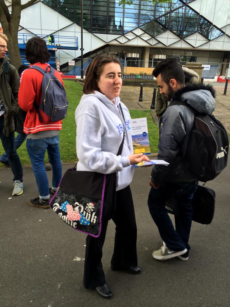 grayson113's tweet photo. Look out for us on campus guys! We would love to have a chat with you about #ESL2015 ! @BigChoice_Reps http://t.co/6HcFYDW9n6