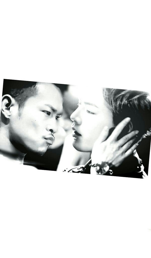 LDH_shin929's tweet photo. 臣のシーンで、嫉妬してるあなた
安心して下さい。よーくみて。
��二だから。
#J.S.B.DREAM http://t.co/y4GjQA7C1Z