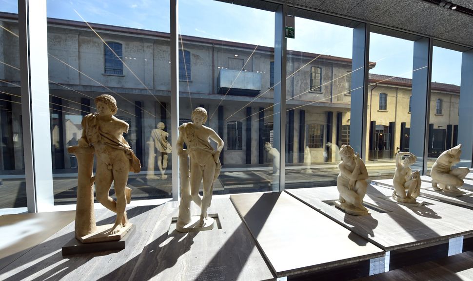 InTheAirBlog's tweet photo. #DAILYCHECKLIST Fondazione Prada Preps, Tehran Mayor Decks Billboards in Famous Art &amp; More http://t.co/Dn4wBTVzbP http://t.co/10GkNRgkYF