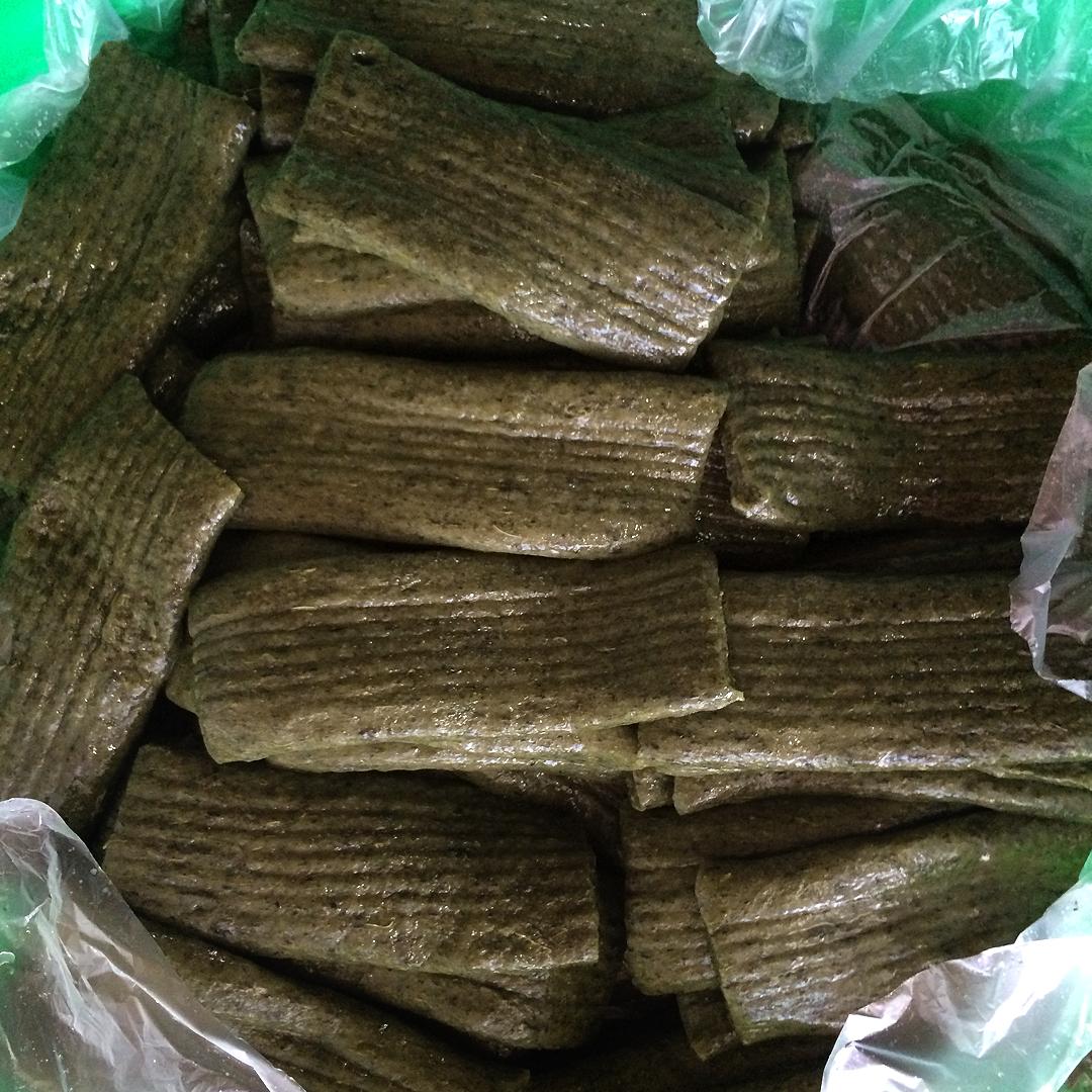 shuniverse's tweet photo. #쑥떡 
시골가서
먹은 쑥떡 맛있어

http://t.co/joYhW85PFW http://t.co/yNnxkGYPZR