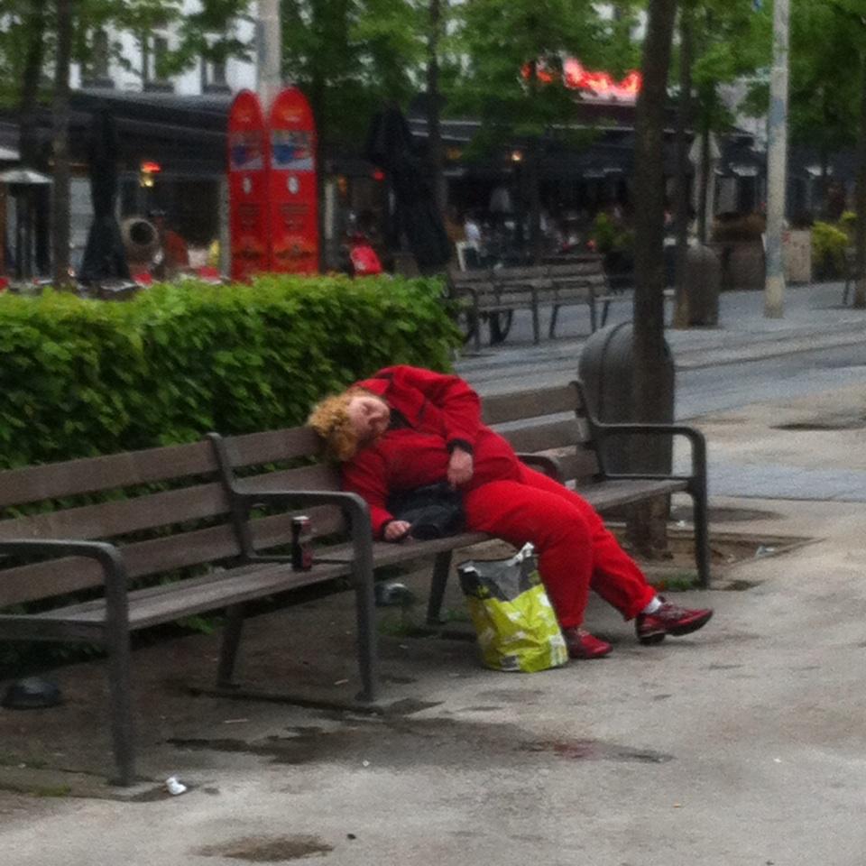 LiefdeVoorA's tweet photo. Got to love #antwerp #antwerpen. #schooier #cara #instantwerpen #groenplaats #liefdevoorA #mijnstad http://t.co/4qwblow8sD