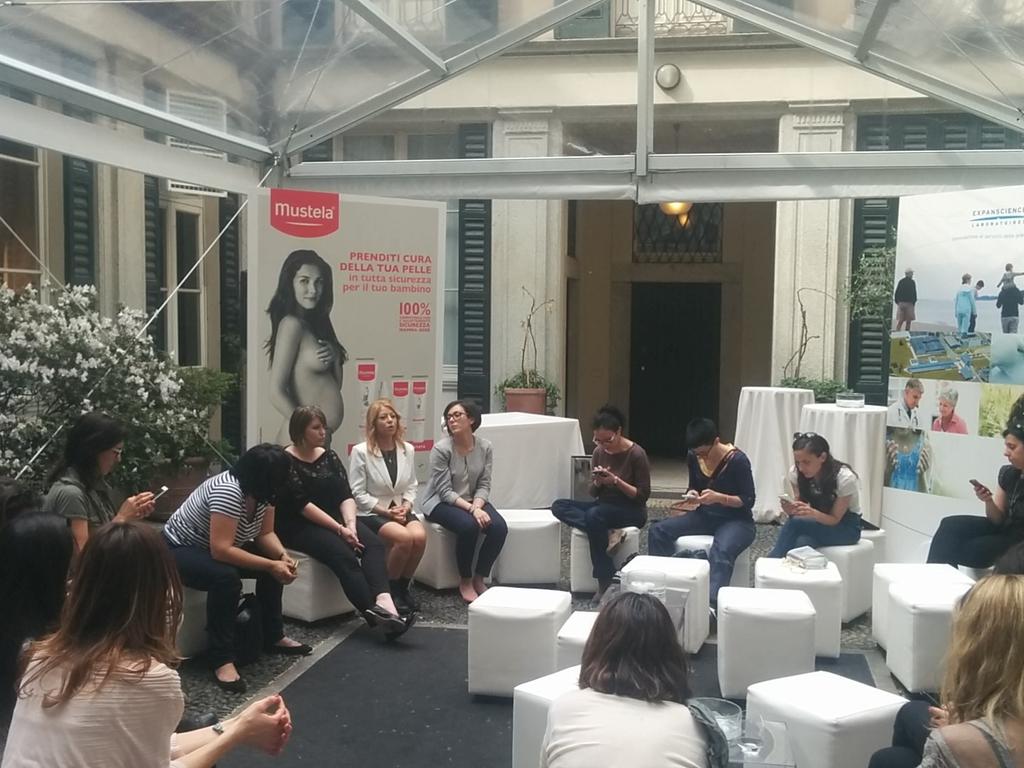 FattoreMamma's tweet photo. Eccoci all'evento di #maisonmustela con le mamme blogger! Oggi scopriamo Palazzo Rossi e il temporary store ;) http://t.co/5tzlGWnX0I