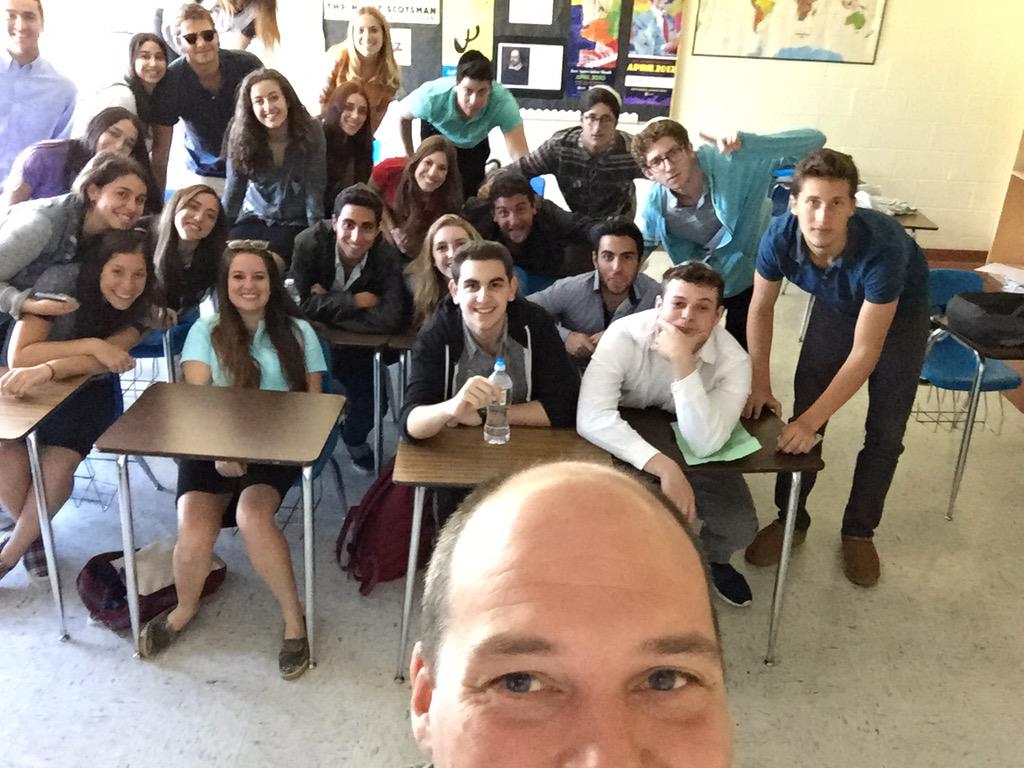 APENGLISHTWEET's tweet photo. "All right, Mr. Demille, I'm ready for my close-up" http://t.co/9F9rLkboox