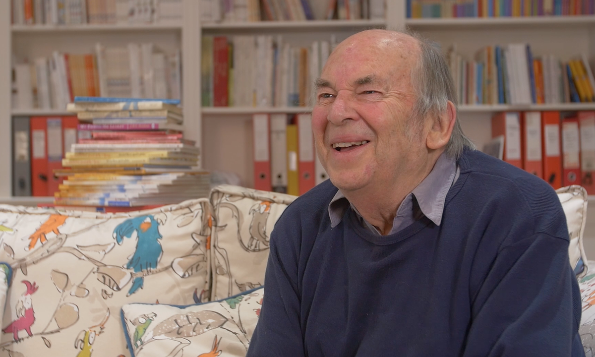 LotsofCharity's tweet image. We can't wait to bring you #LotsOfQuestions for #LotsOfCharity with our friend @QuentinBlakeHQ bit.ly/1GvRext