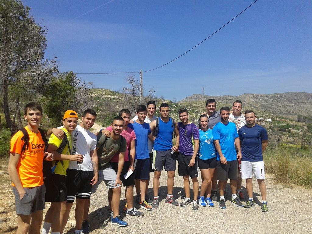tafaddevesa's tweet photo. #TAFAD #LaDevesa de ruta de senderismo en el Alto de Matamón #Carlet http://t.co/bhYFYkVswG