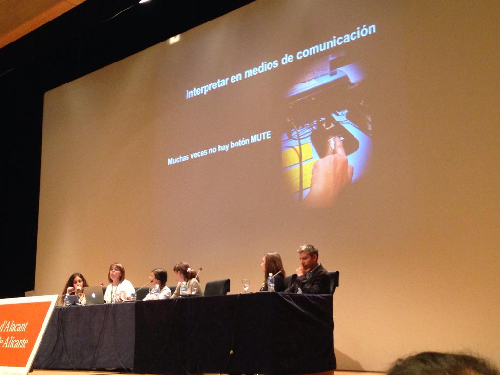 .<a href="/aidagda/">Aida</a> explica q el botón «Mute» sirve solo para casos extremos: muerte súbita o tuberculosis crónica #ENETI2015