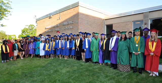 MilwaukeeMPS's tweet photo. MPS’ 4-year graduation rate up slightly in 2014 http://t.co/yKlUjH36nz http://t.co/N6gQffFvDk