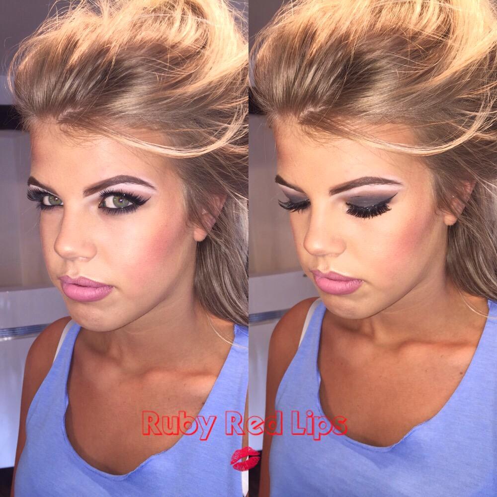 RubyRedLipsMUA's tweet image. #makeup #rubyredlips #bolton #boltonmua #makeupartist #mua #makeupartists #Illamasqua #maccosmetics #crownyou