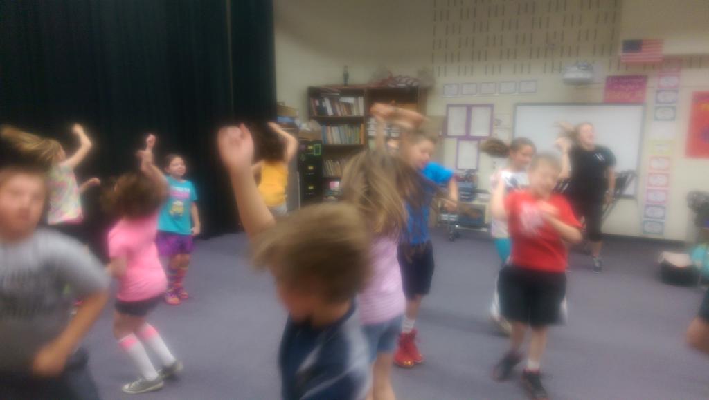 kathy_blocher's tweet photo. Learning about wellness by moving. #LexCenter #InspireAndGuide http://t.co/JQu9K88G4F