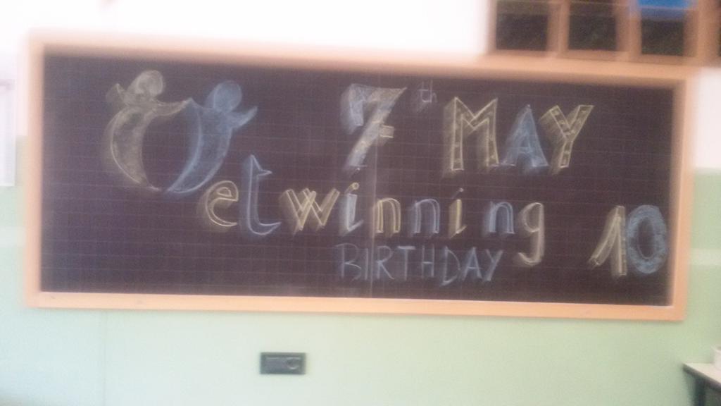 #eTwinningDay LET'S CELEBRATE: Happy birthday eTwinning! From DonMinzoni <a href="/OTTAVOCIRCOLOPC/">OTTAVOCIRCOLOPC</a>