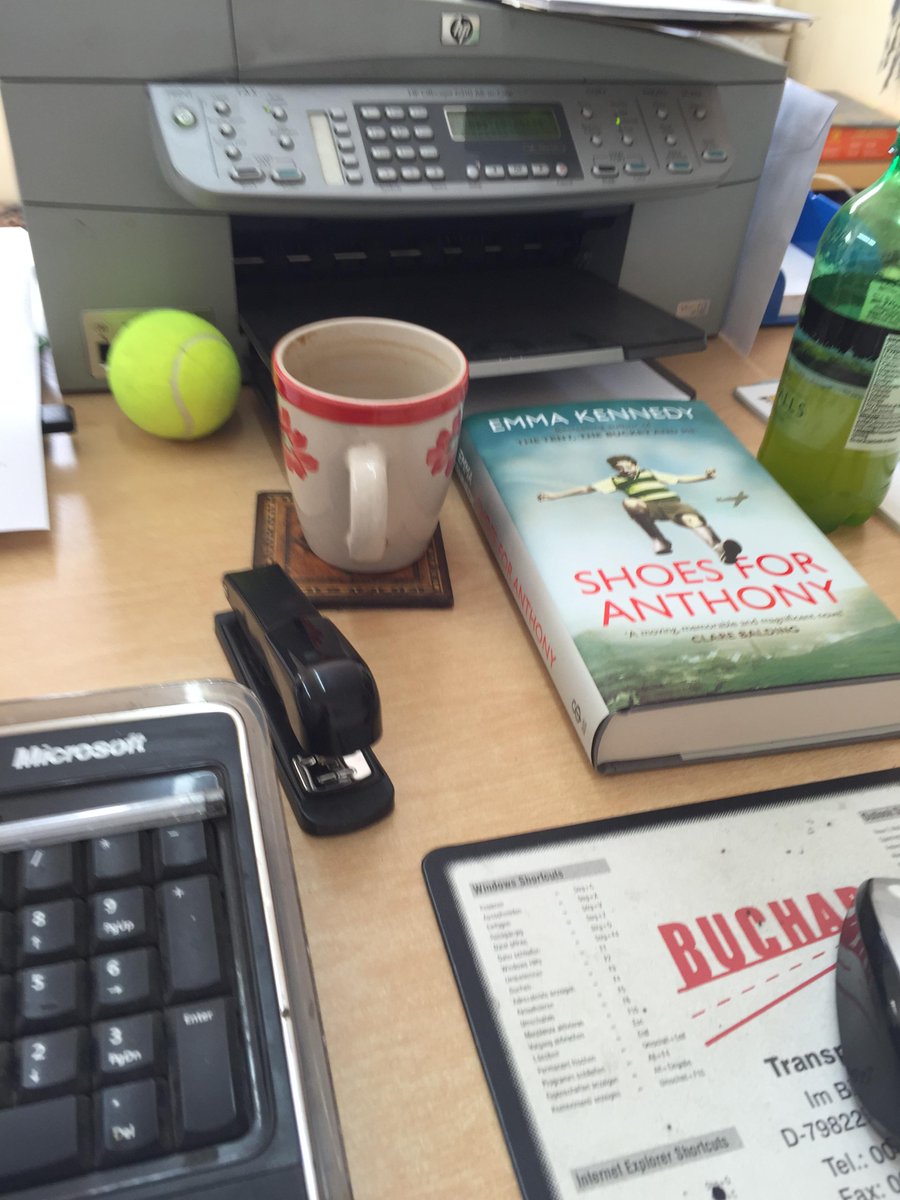 baddershell2010's tweet image. New read #shoesforanthony