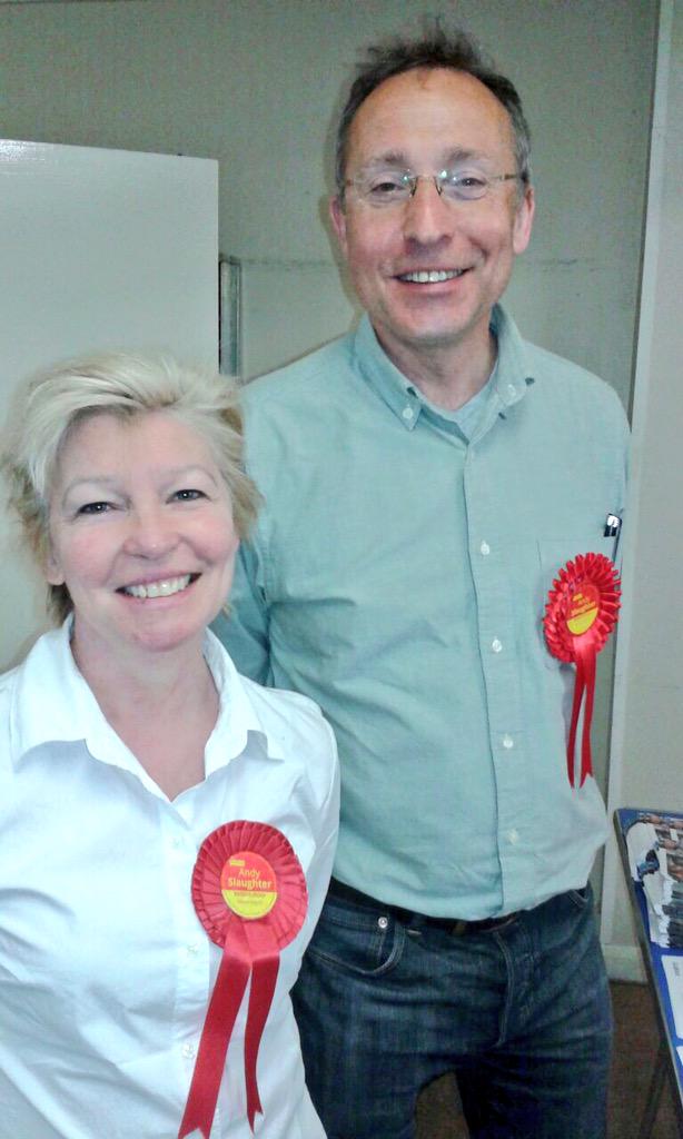 Chihao's tweet photo. .@hammersmithandy with #Labour Volunteer, Veronica. Fantastic to see so many volunteers out!! #andywatch #GE2015 http://t.co/jOlpQaivZP