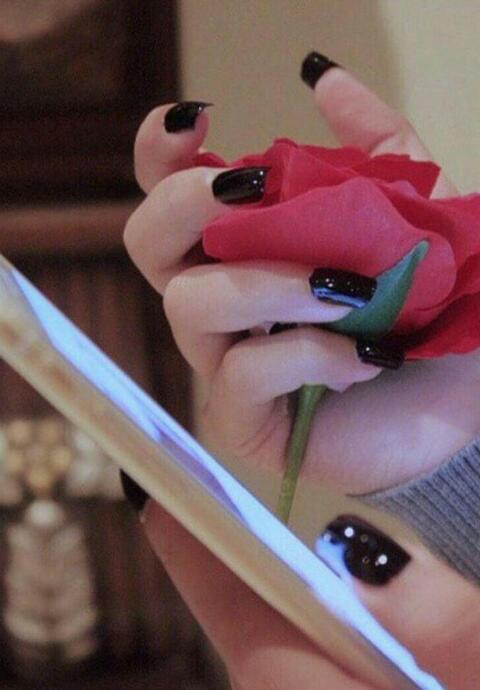 soon884312's tweet photo. ��نتظار وقليل من الوجع...
أتفقد هاتفي في كل لحظة
وأنظر اليه كلما اهتز !؟؟
لعلها مكالمه ..او رساله منك *
#هبه http://t.co/JVCfe1Sdru