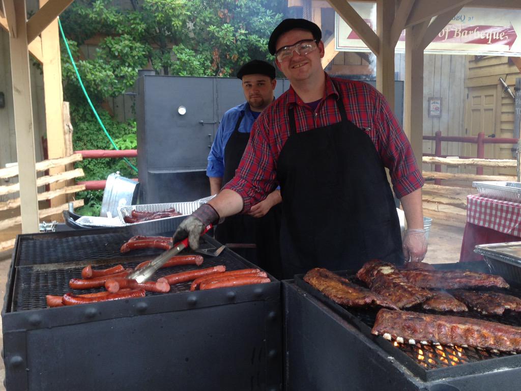 SDCAttractions's tweet photo. The grill is fired up and we're ready for the first delicious meal in The House of Barbeque! #SDCBluegrass http://t.co/JFY4p4m1jV