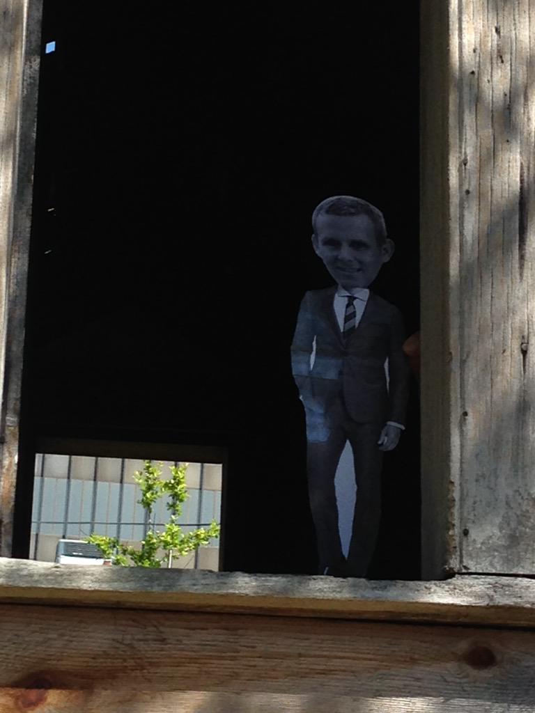 EmilyPScroggins's tweet photo. Flat Massey hanging out #flatmassey http://t.co/cdxeKAgvtz