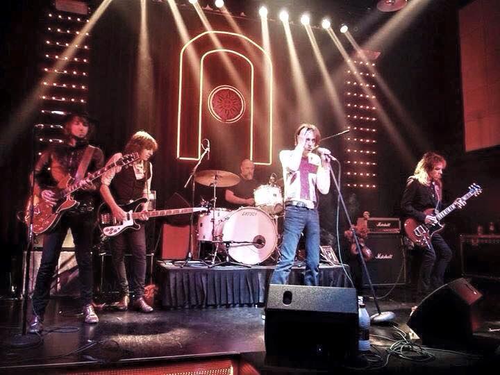 LosLabiosOf's tweet photo. [Los Labios en concierto]
Algeciras.15 de mayo. La cabaña
#LosLabiosRock #LosLabiosLive #LosLabiosTour2015 http://t.co/C002gftbQV