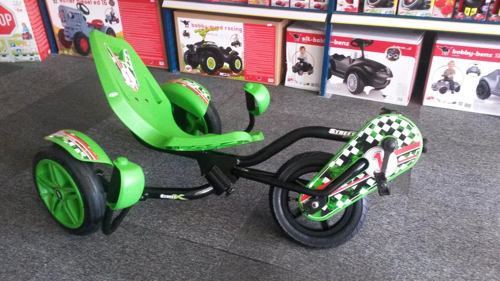 AltoysVOF's tweet image. #kinderen kunnen nu de stoere #StreetX van @bergtoys lenen bij  #speelotheek Tjoektjoek in #hardenberg , @AltoysVOF