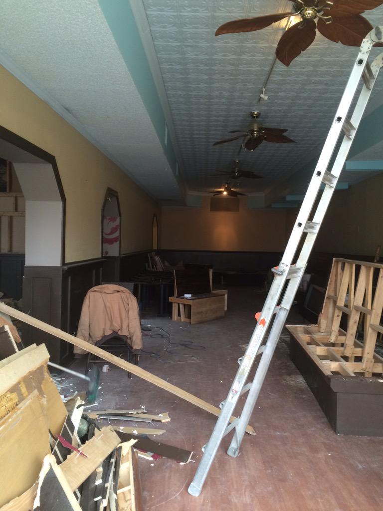 EasyTygerMKE's tweet photo. Construction has started and we will keep you updated with the progress! #dining #milwaukee #easytyger http://t.co/CZJV3AENB1