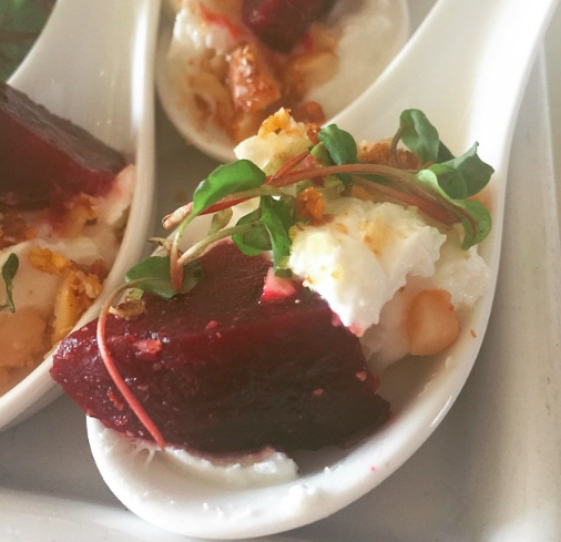 chowgirls's tweet photo. Serving up some deliciousness by the spoonful! Beets with burrata, macademia and sorrel.
#appetizers #killercatering http://t.co/EQtHzET9VC