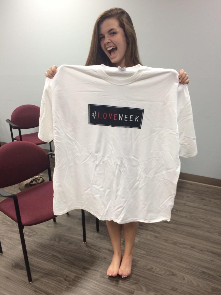 SavieeLynn's tweet photo. Love week has a lot of room for some love! Excited to see what's in store! #loveweek15 http://t.co/ky0MdNSzDQ