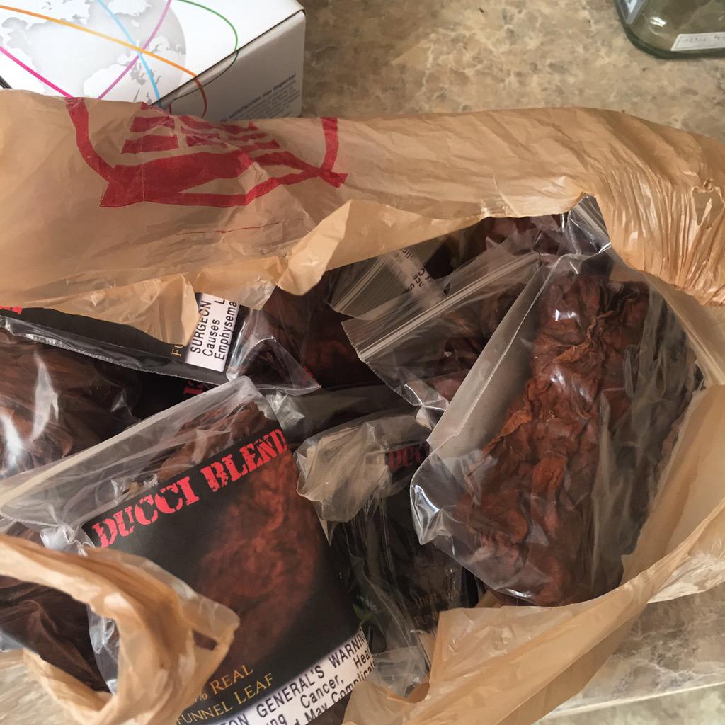 Dreadboy_Ducci's tweet photo. Come get some official #DucciBlend good dark funnel leaf #DUCCI #Duccient http://t.co/WGwzCQRqjH
