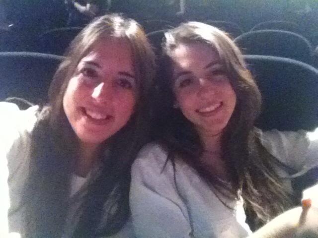 angelacas94's tweet photo. Pasando un buen rato con @monicalonso7 en el Festival de Cortos #AdN16 http://t.co/JGfWsqu8vS