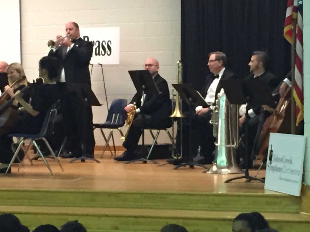 McAvoyMusic's tweet photo. How do you get 500 kids to sing the same song without telling them what to sing? Play  happy birthday with the JCSO. http://t.co/n0OCMw601b