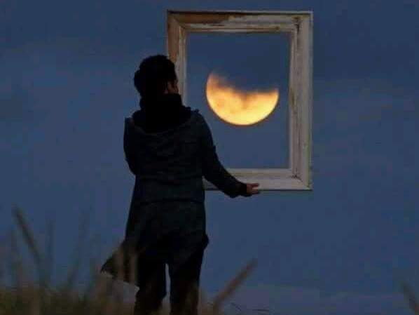 amt7bk's tweet photo. كنت أحب الليل يوم كان  الليل حسّك 💔! http://t.co/7mG4UiJQ0F
