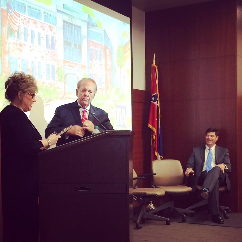 AmyTate01's tweet photo. Congrats to Lisa Hawkins as incoming Chairman of @CDFMS. Proud graduate of @MUWedu #wgirl http://t.co/Ld3yfcNJrU