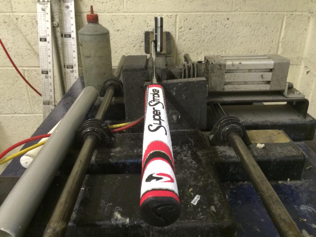 ATGolfCoaching's tweet photo. Fitted today, @odysseygolf #versa 32inchs, 68 degree lie, 3 degree loft with @SuperStrokeGolf 2.0 grip. #HolingPutts http://t.co/hxd6hm69AY