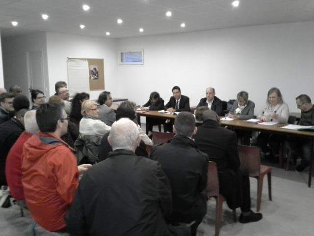 JS_94350's tweet photo. Nous étions présent hier soir au #Plessis94 à la réunion de section ! @Antoine94350 @quentin94350 @team_ndp94 http://t.co/JPftvfaz7X
