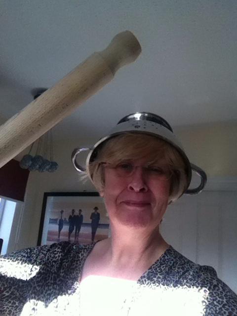 evelyn5612's tweet photo. Ok that's it. I'm away to vote. I'll get past the Burly Men &amp; create a Granny #disturbingreport @misterhsk #VoteSNP http://t.co/gag8tYuMn8