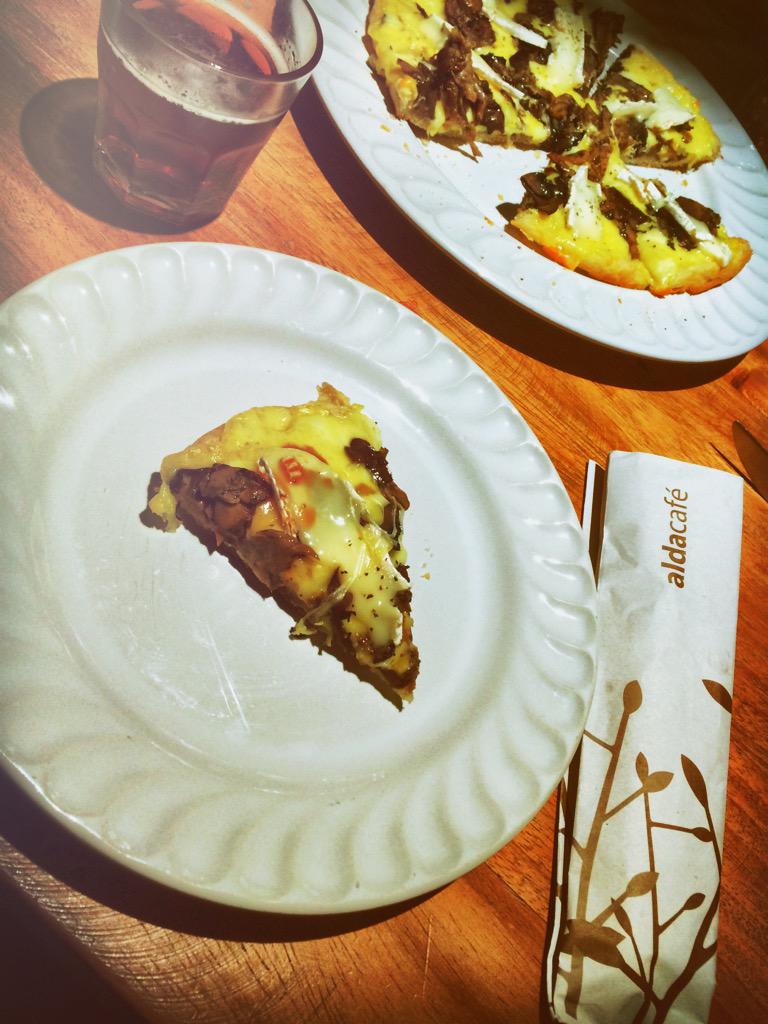 ArmandoLimon's tweet photo. 🍴#DondeComer : ostiones en @SantoMarQro, focaccia en Alda, ceviche en @PescauQueretaro &amp; La de Adán en @LaPazcuala http://t.co/rd9wNCwxC2